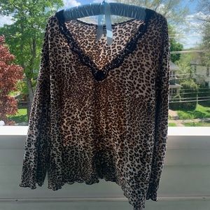 Slouchy cheetah print long sleeve pj top with lace v-neck